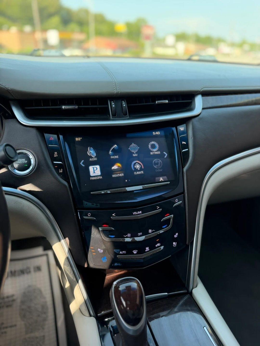 Cadillac XTS 4dr Sdn Platinum AWD 2013