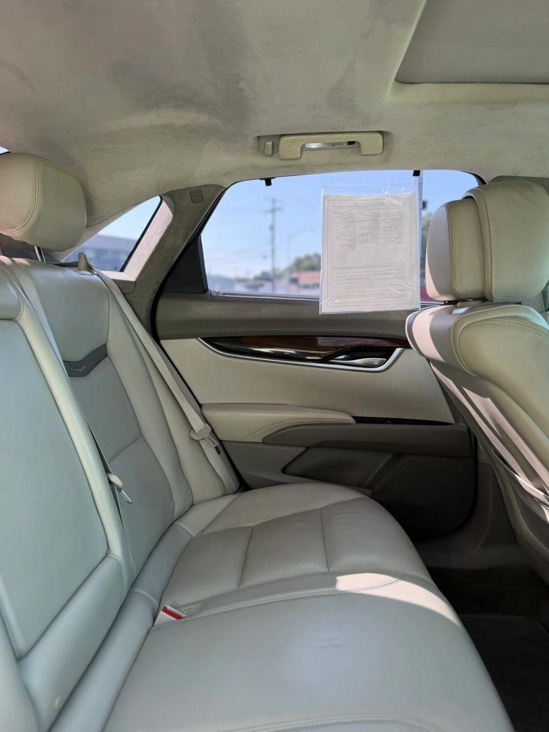 Cadillac XTS 4dr Sdn Platinum AWD 2013