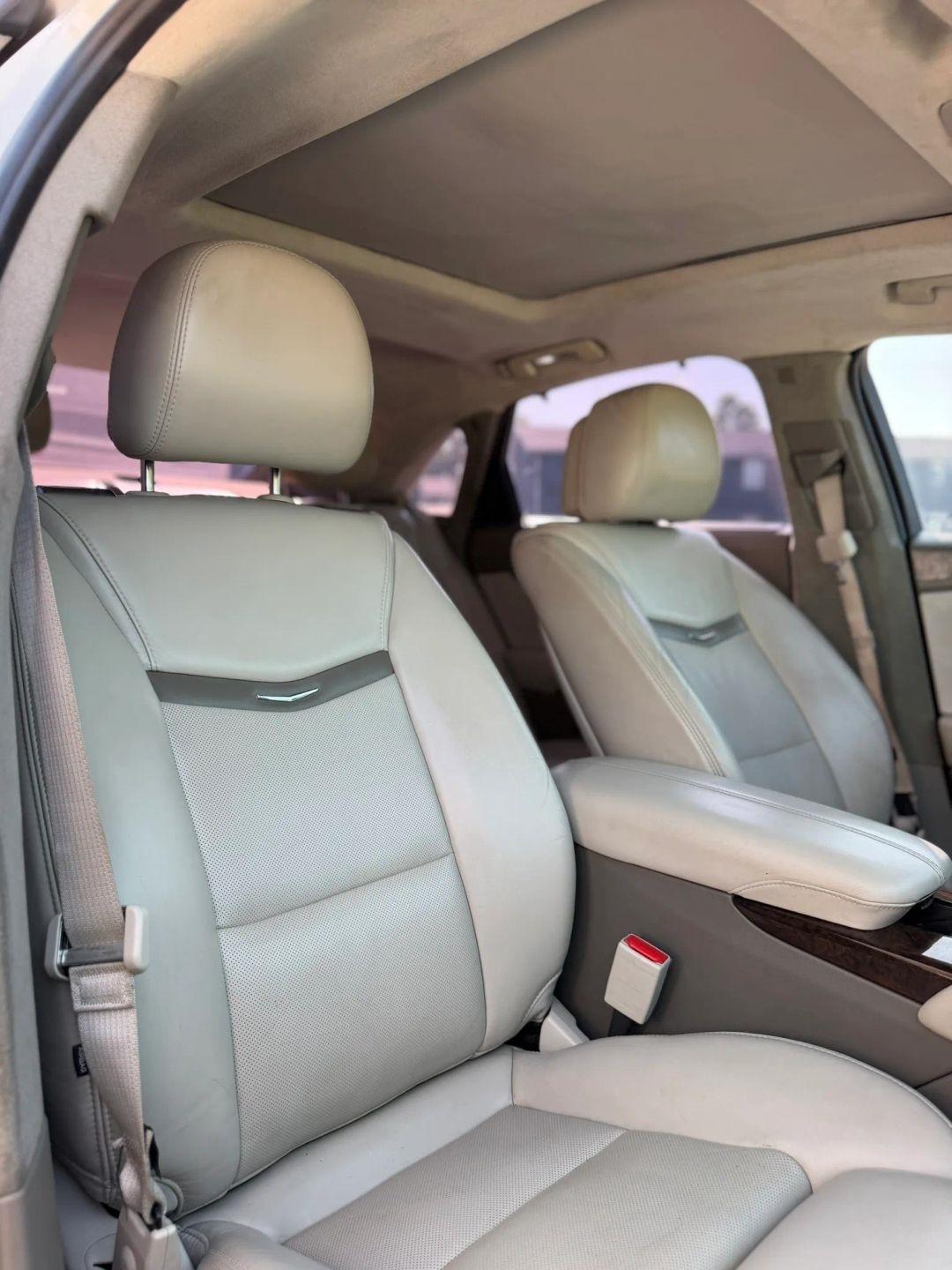 Cadillac XTS 4dr Sdn Platinum AWD 2013