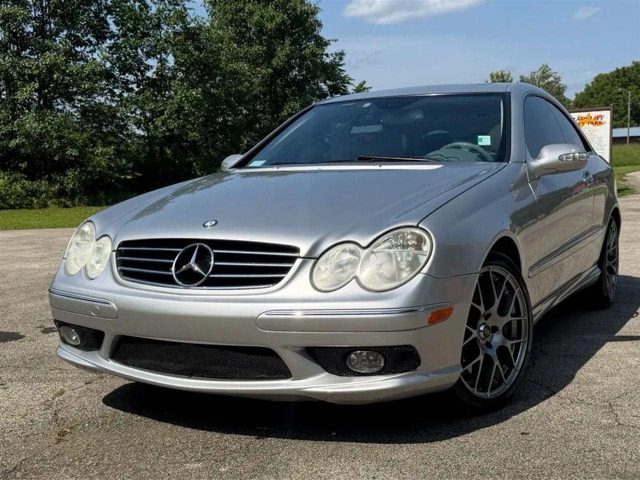 2005 Mercedes-Benz CLK-Class 2dr Coupe 5.0L