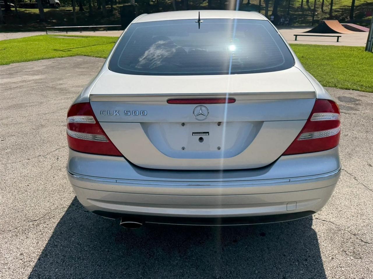 Mercedes-Benz CLK-Class 2dr Coupe 5.0L 2005