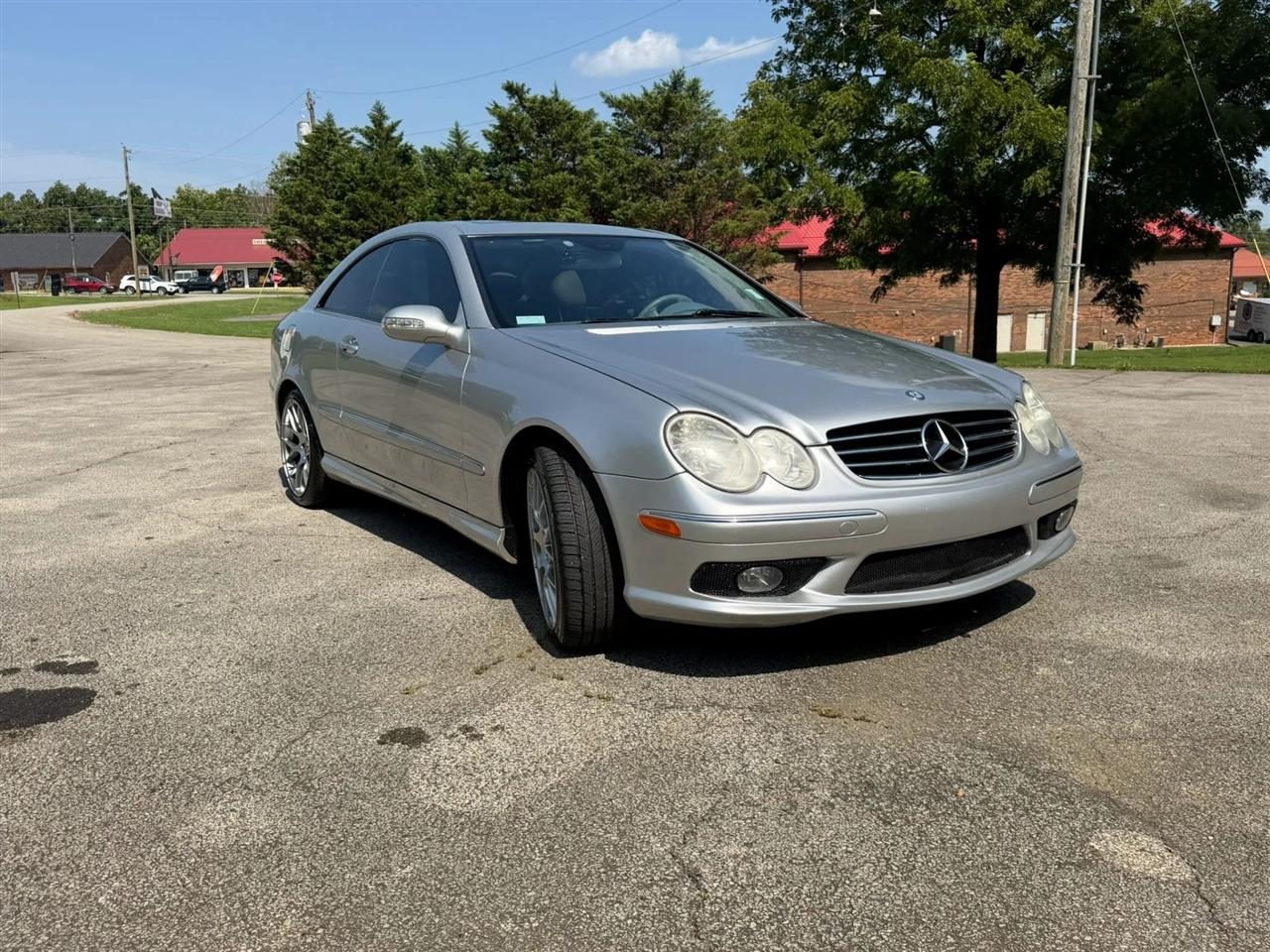 Mercedes-Benz CLK-Class 2dr Coupe 5.0L 2005