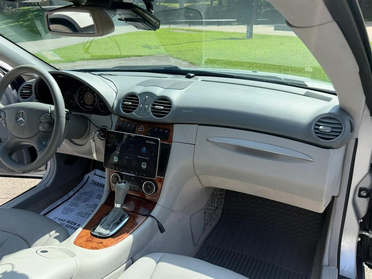 Mercedes-Benz CLK-Class 2dr Coupe 5.0L 2005