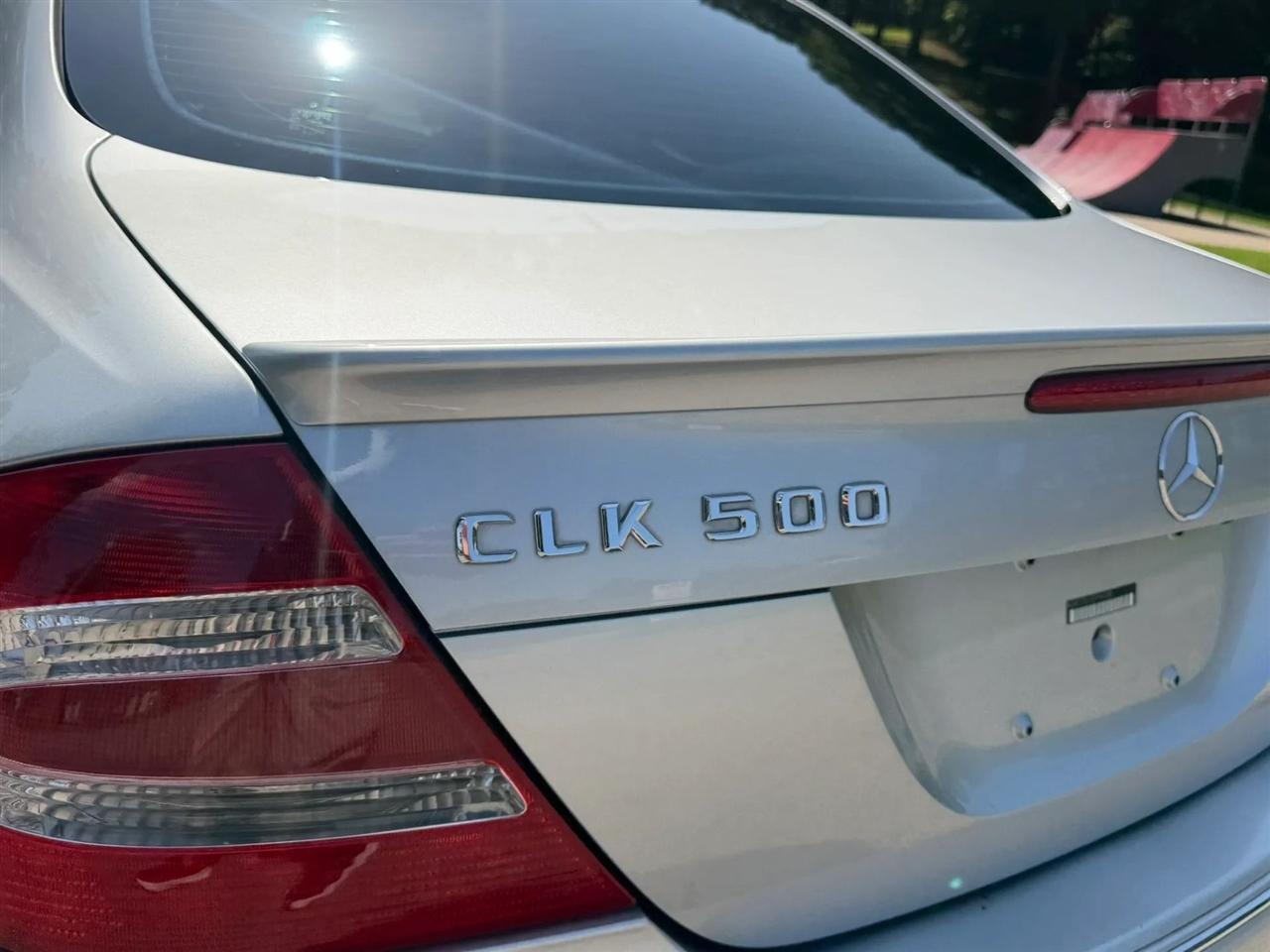 Mercedes-Benz CLK-Class 2dr Coupe 5.0L 2005
