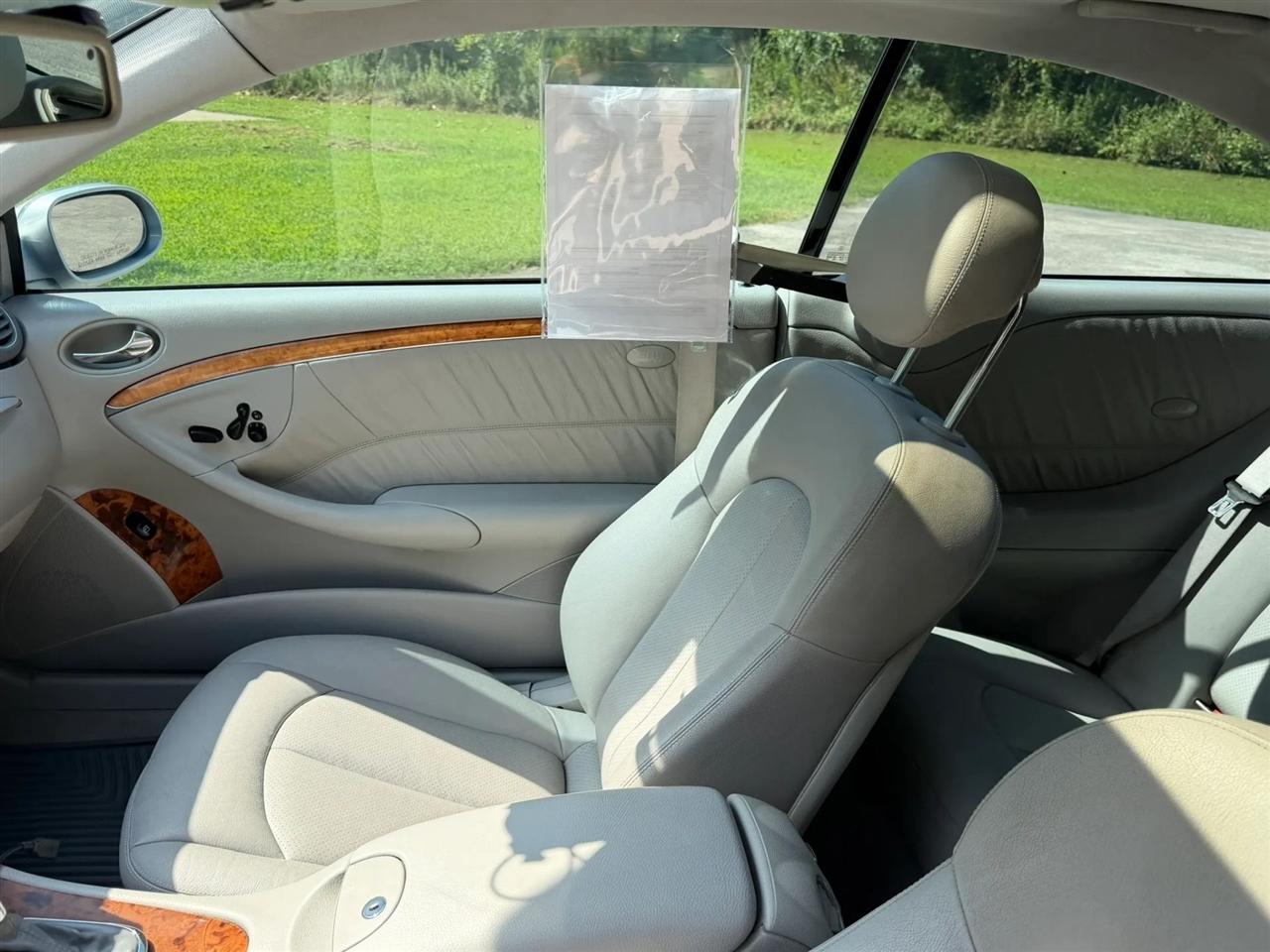 Mercedes-Benz CLK-Class 2dr Coupe 5.0L 2005