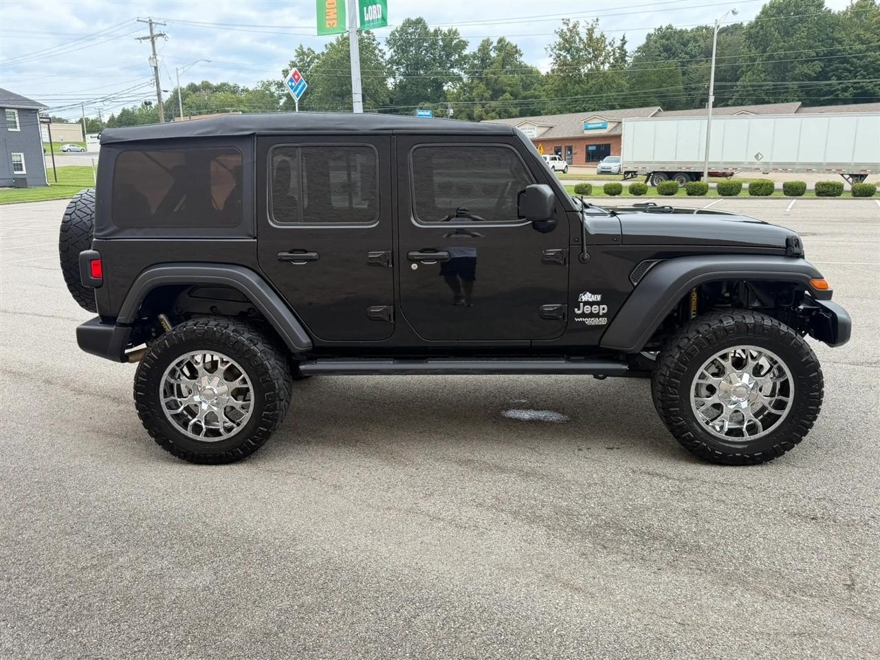 Jeep Wrangler Unlimited Sport 4x4 2018