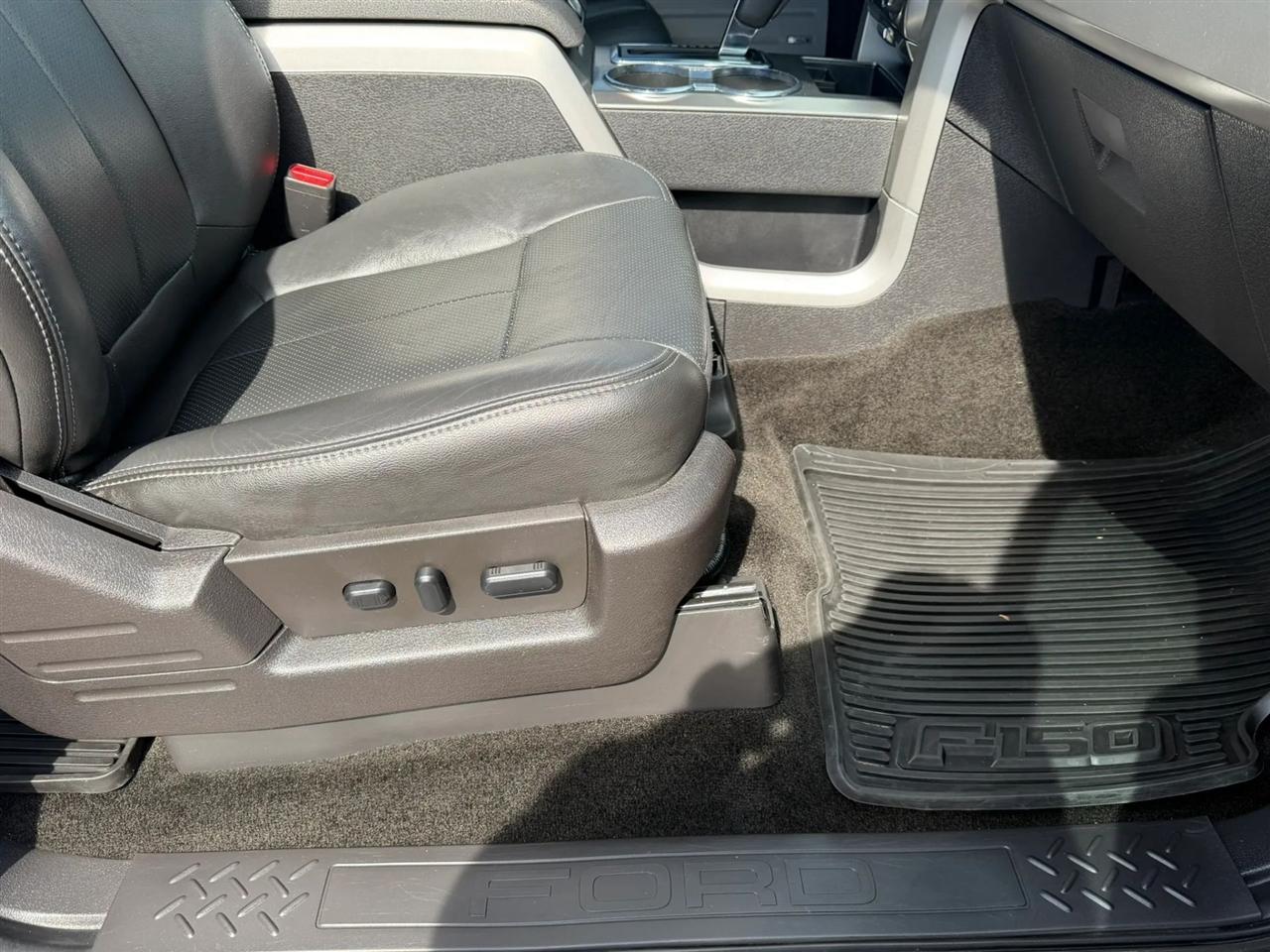 Ford F-150 4WD SuperCrew 145" Platinum 2014
