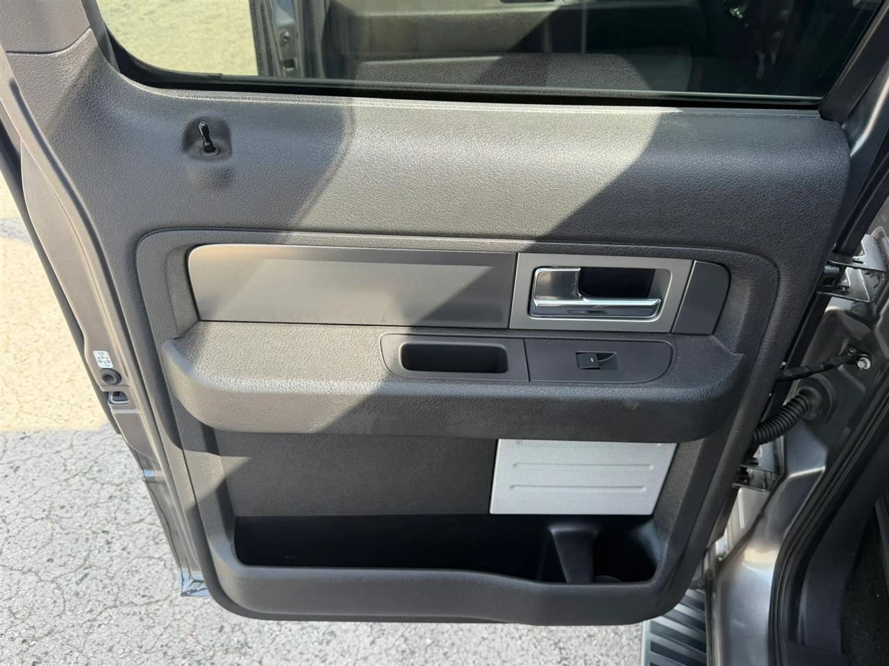 Ford F-150 4WD SuperCrew 145" Platinum 2014
