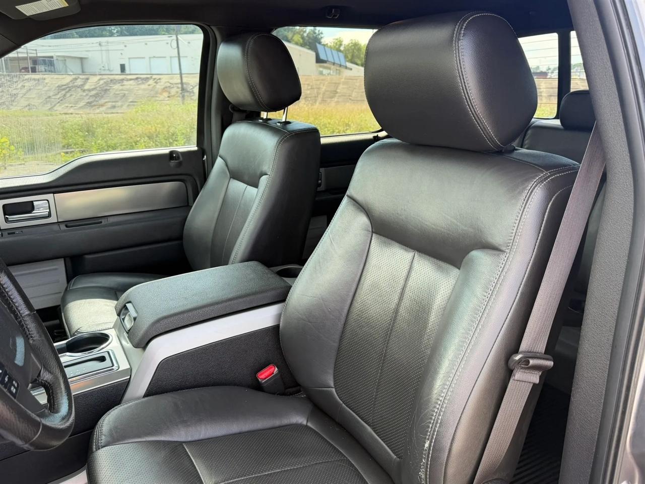 Ford F-150 4WD SuperCrew 145" Platinum 2014