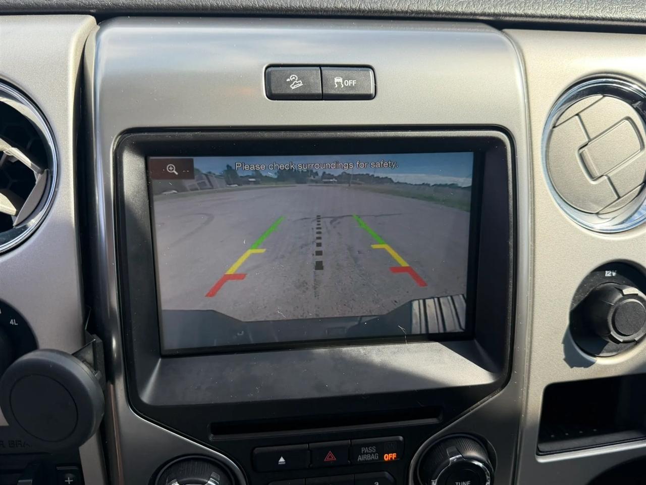 Ford F-150 4WD SuperCrew 145" Platinum 2014