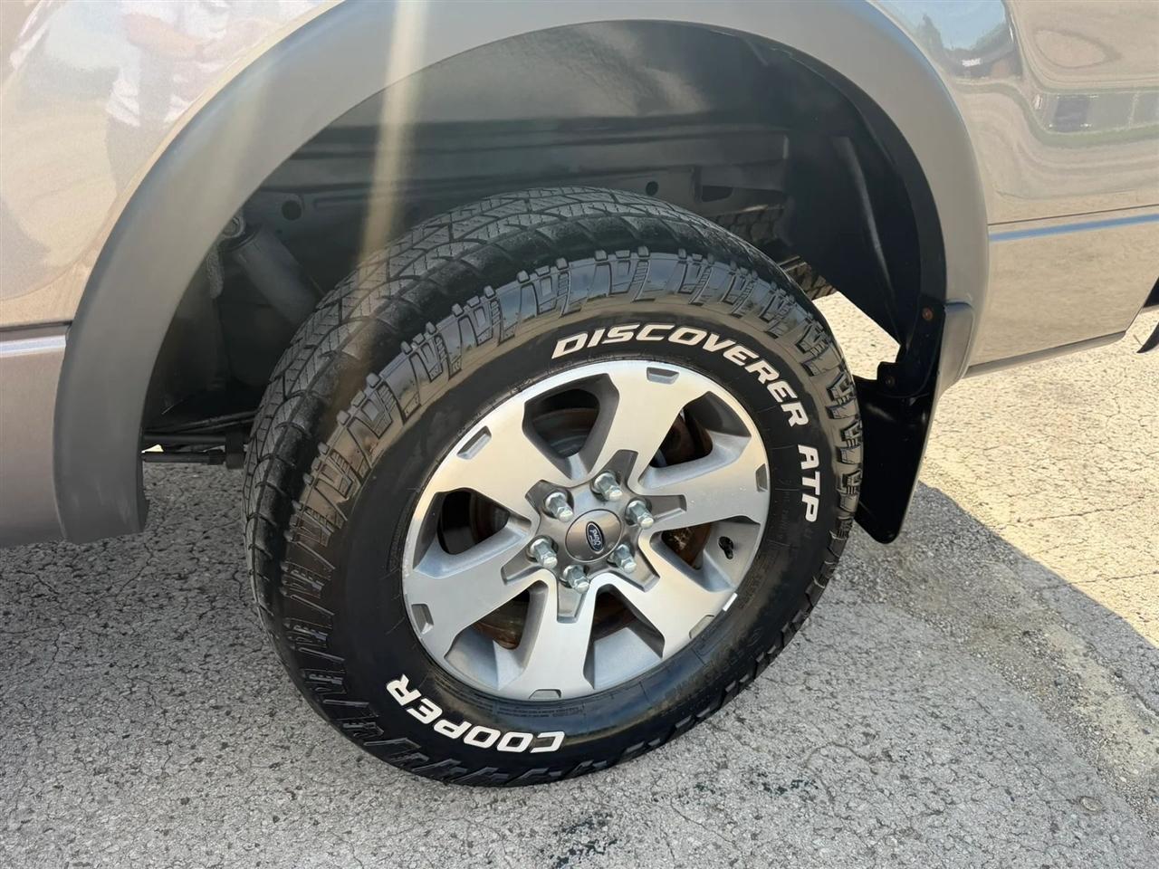Ford F-150 4WD SuperCrew 145" Platinum 2014