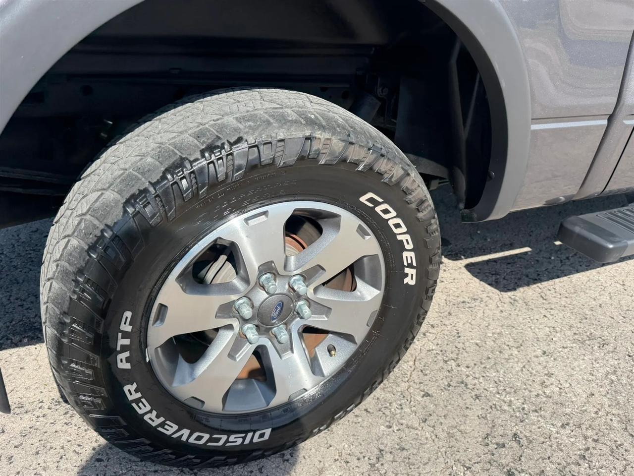Ford F-150 4WD SuperCrew 145" Platinum 2014