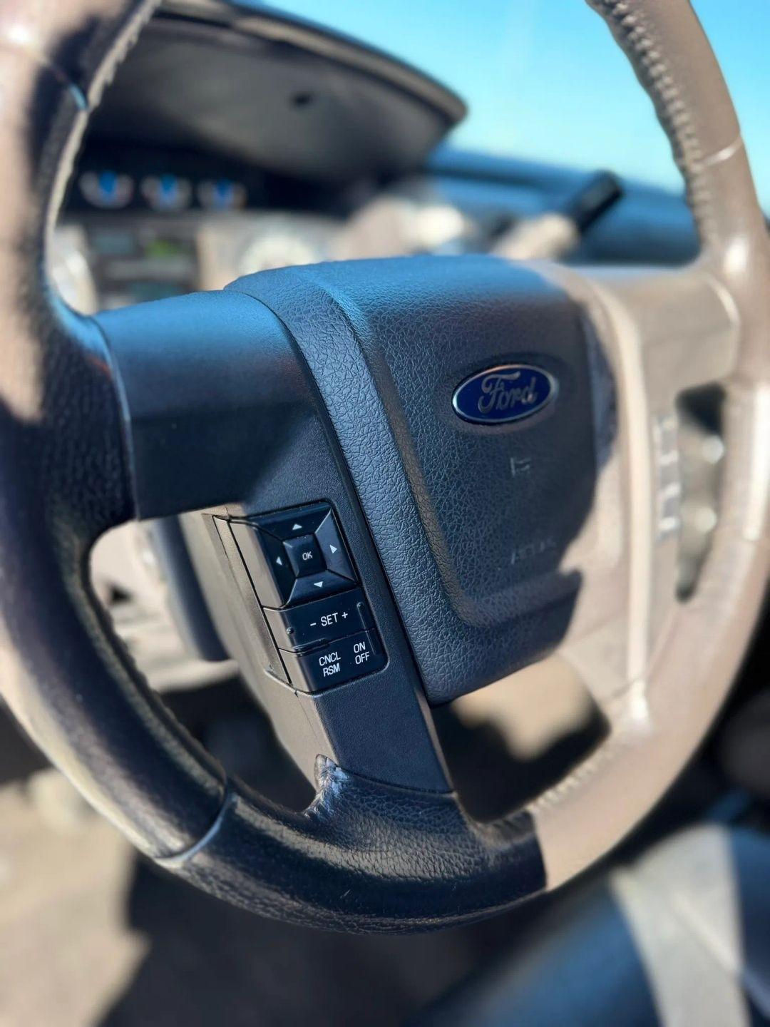 Ford F-150 4WD SuperCrew 145" Platinum 2014