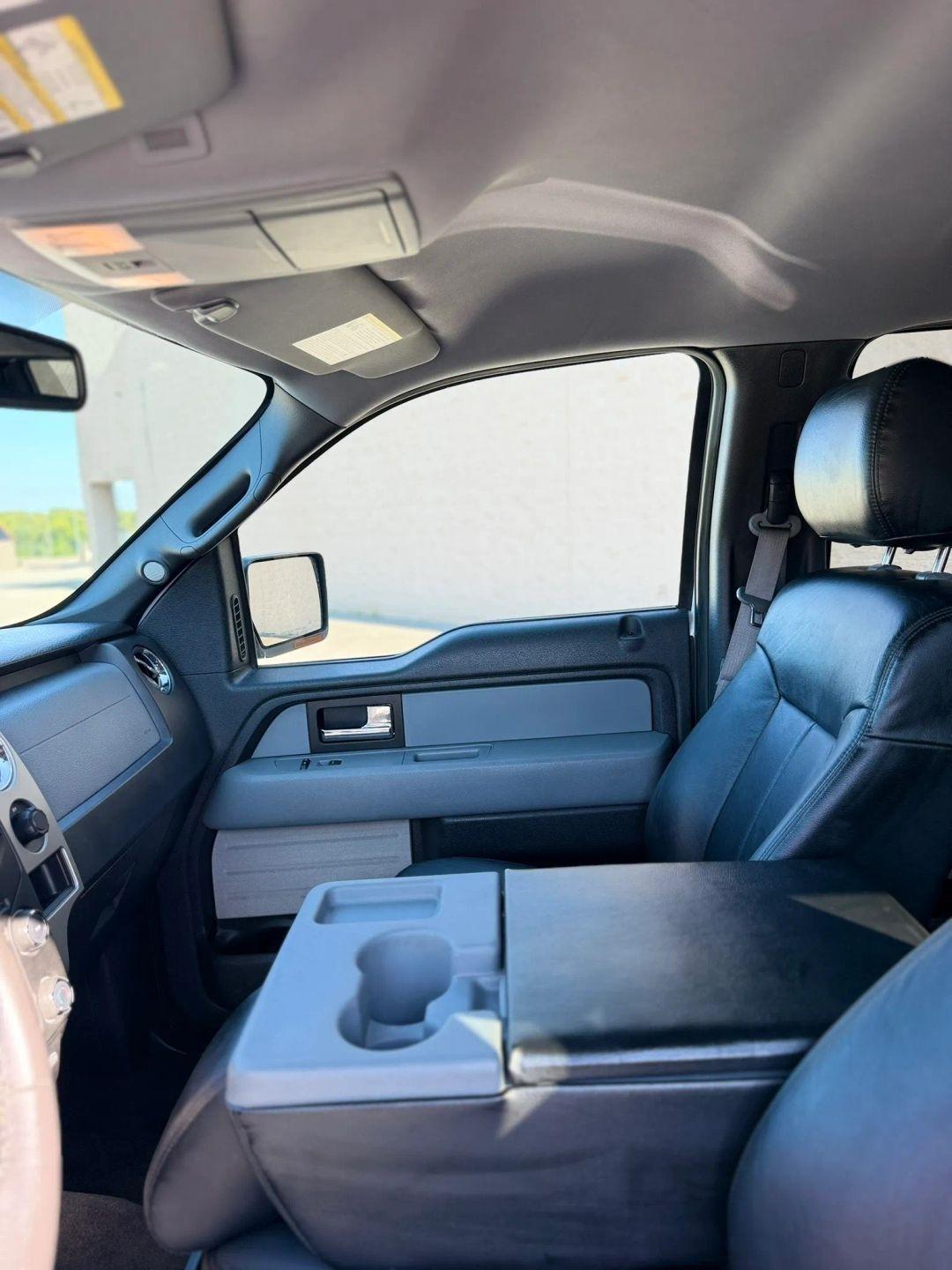 Ford F-150 4WD SuperCrew 145" Platinum 2014