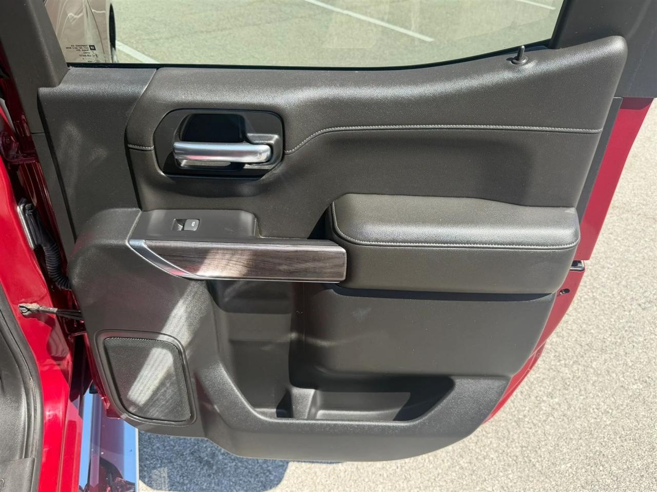 Chevrolet Silverado 1500 4WD Crew Cab 147" LTZ 2019