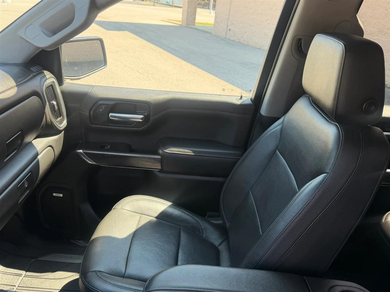 Chevrolet Silverado 1500 4WD Crew Cab 147" LTZ 2019