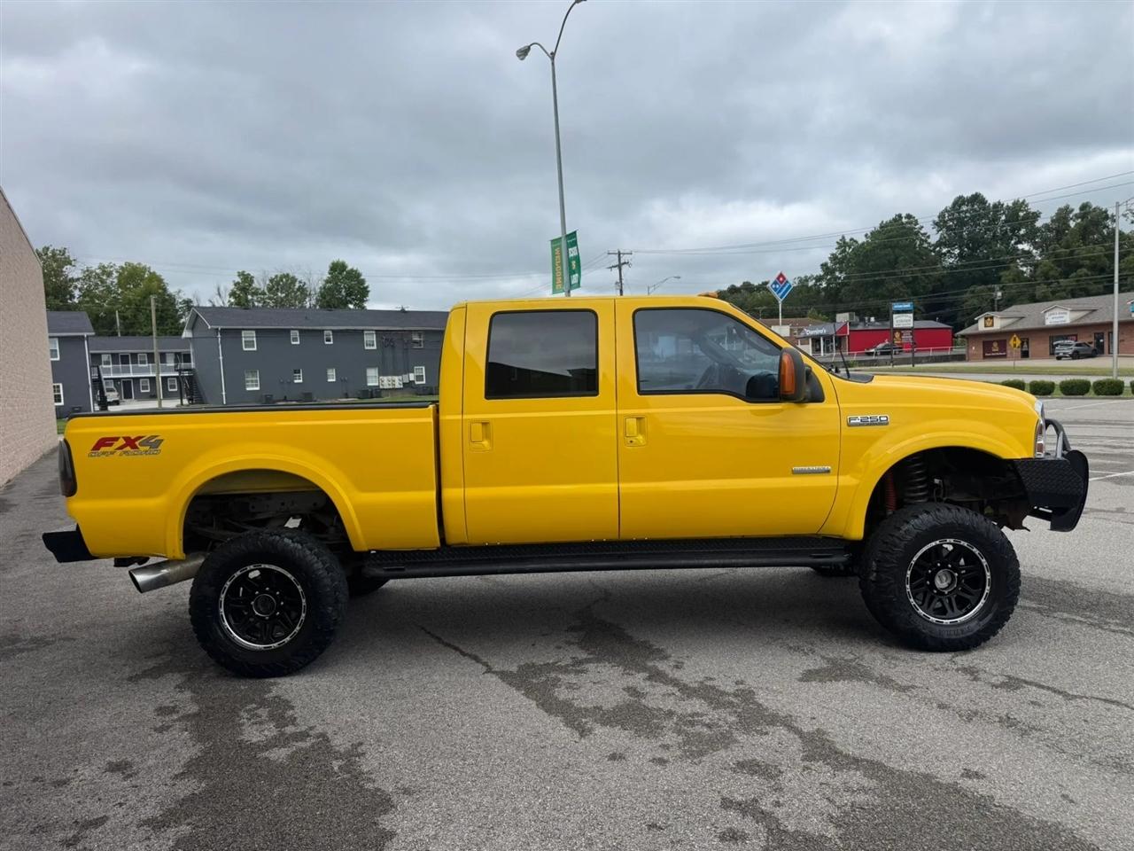 Ford Super Duty F-250 Crew Cab 156" Harley-Davidson 4WD 2005