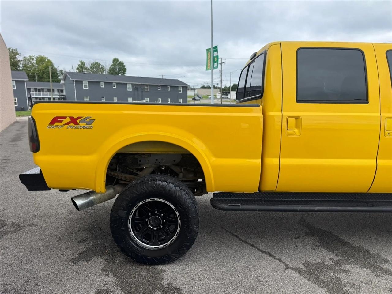 Ford Super Duty F-250 Crew Cab 156" Harley-Davidson 4WD 2005