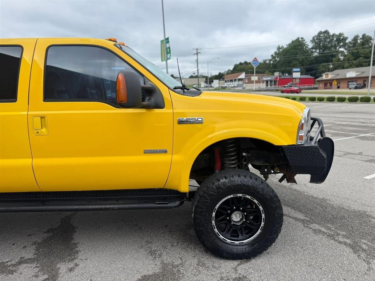 Ford Super Duty F-250 Crew Cab 156" Harley-Davidson 4WD 2005