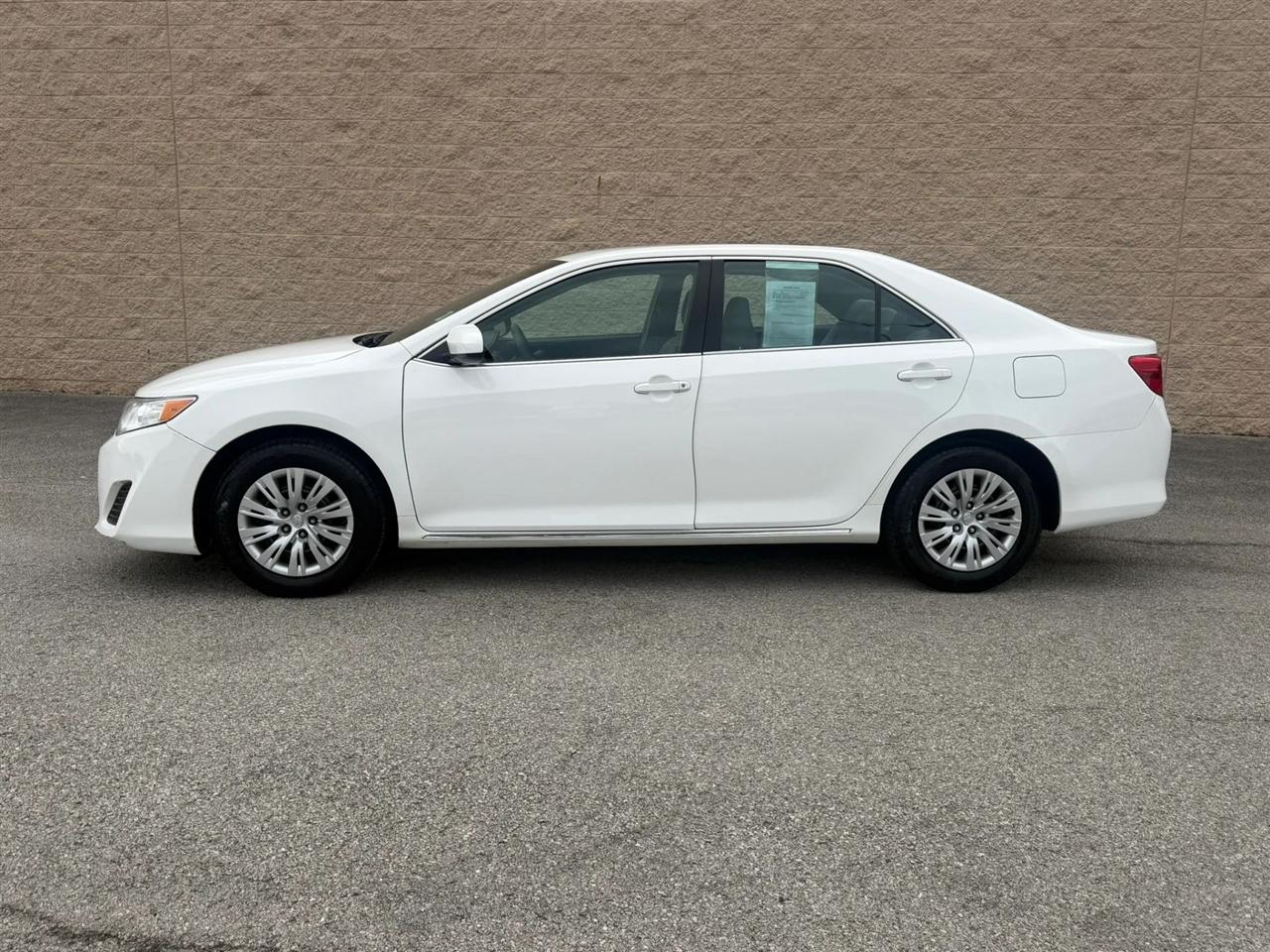 Toyota Camry 2014.5 4dr Sdn I4 Auto SE Sport (Natl) 2014