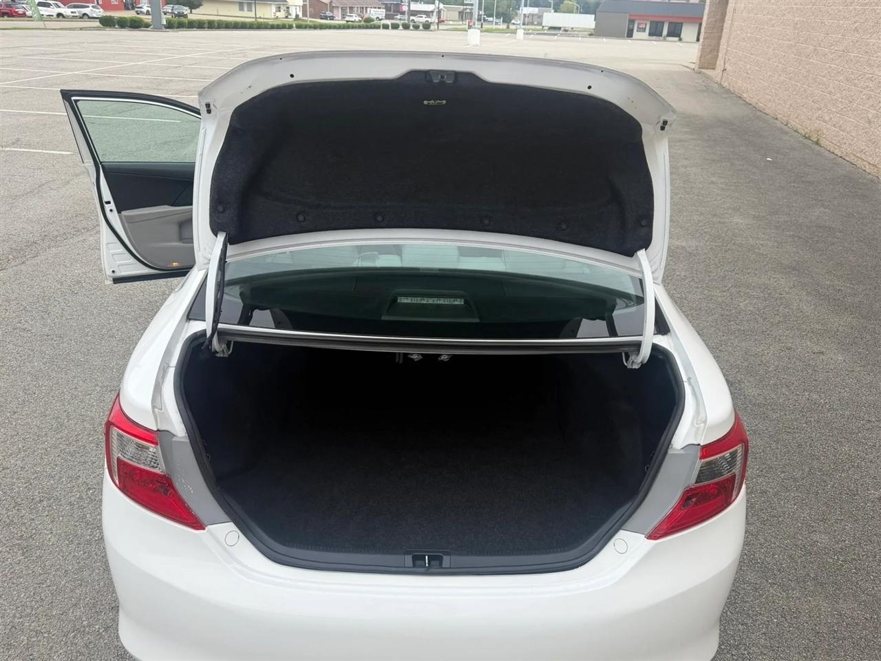 Toyota Camry 2014.5 4dr Sdn I4 Auto SE Sport (Natl) 2014