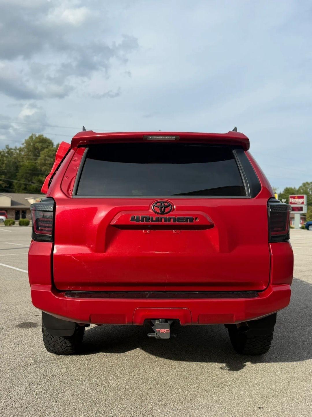 Toyota 4Runner TRD Off Road Premium 4WD (Natl) 2019