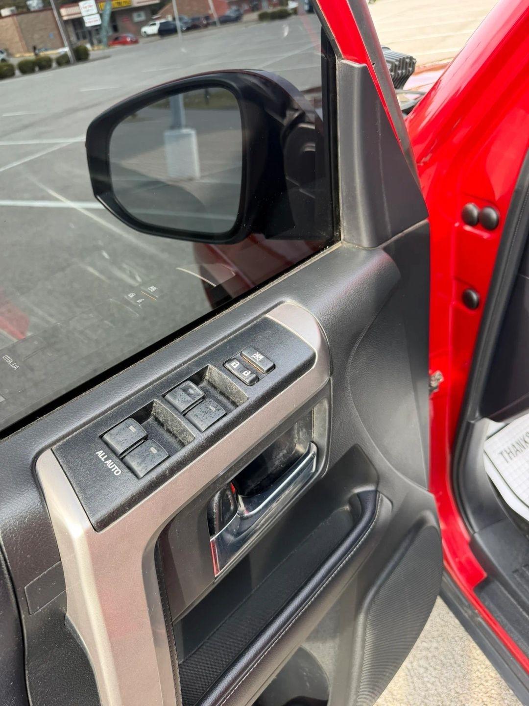 Toyota 4Runner TRD Off Road Premium 4WD (Natl) 2019