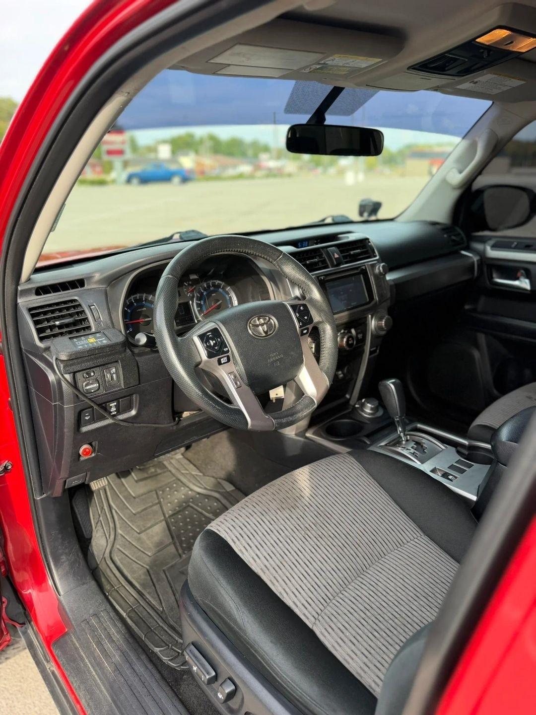 Toyota 4Runner TRD Off Road Premium 4WD (Natl) 2019