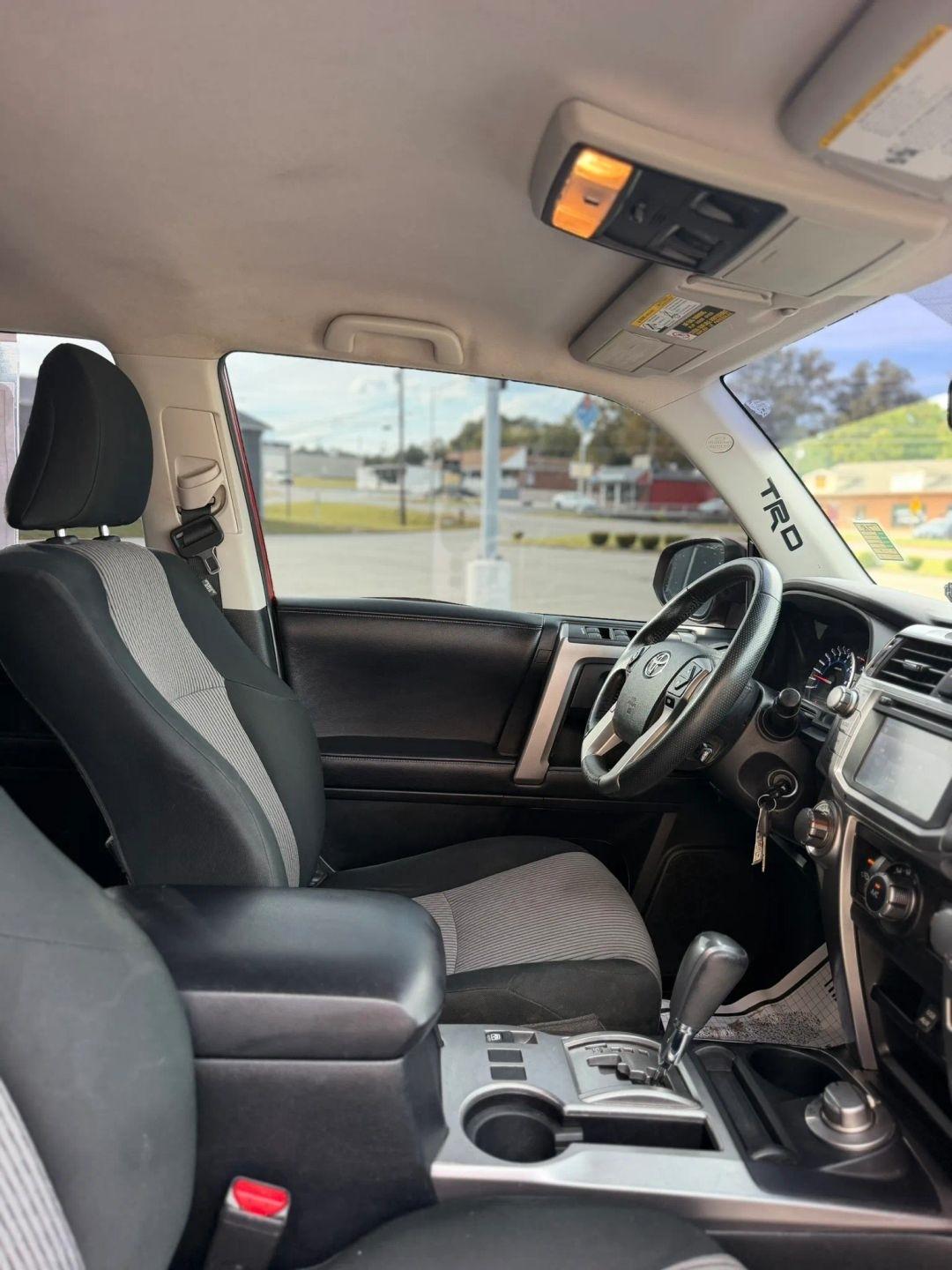 Toyota 4Runner TRD Off Road Premium 4WD (Natl) 2019