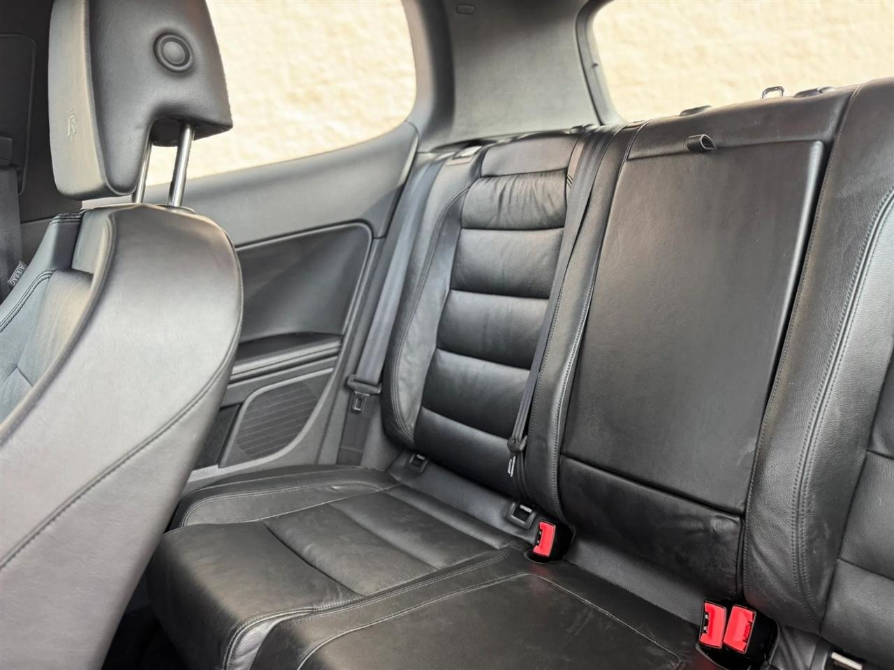 Volkswagen Golf R 2dr HB 2012