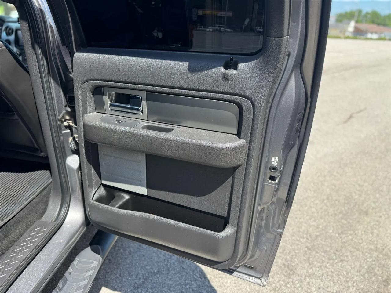 Ford F-150 4WD SuperCrew 145" King Ranch 2013