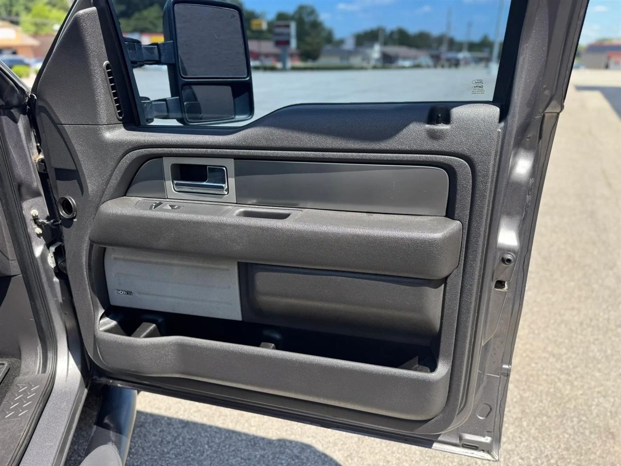 Ford F-150 4WD SuperCrew 145" King Ranch 2013