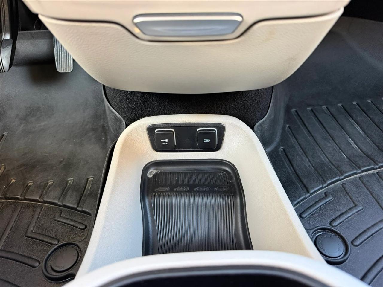 Chrysler Pacifica Hybrid Limited FWD 2018