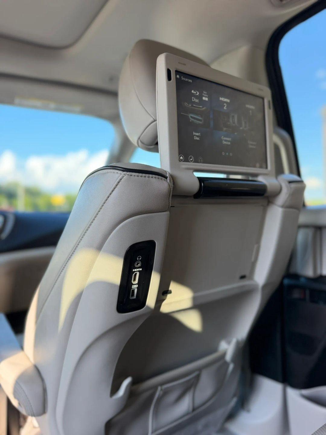 Chrysler Pacifica Hybrid Limited FWD 2018