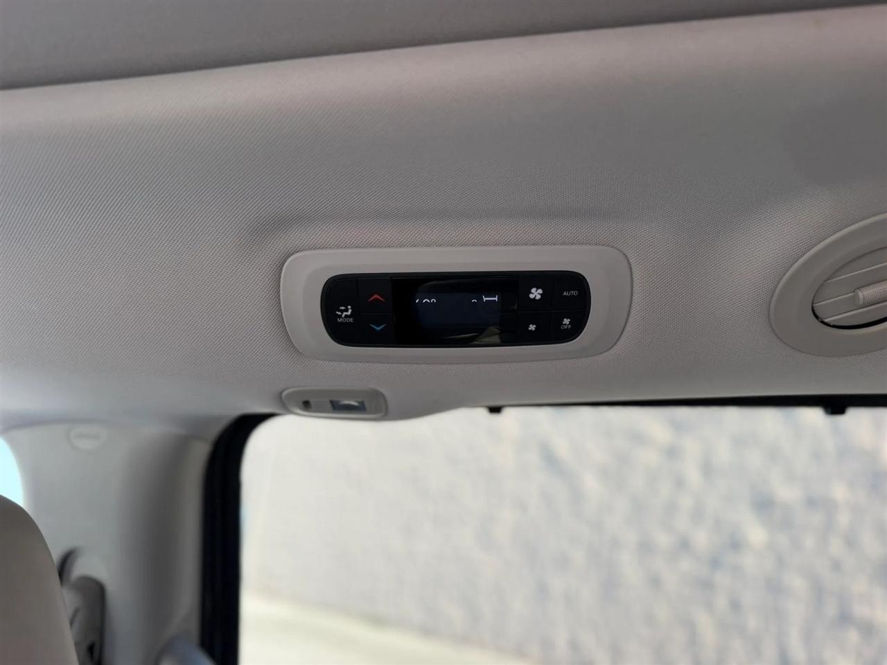 Chrysler Pacifica Hybrid Limited FWD 2018