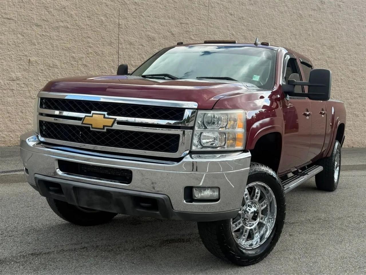 2013 Chevrolet Silverado 2500HD 4WD Crew Cab 153.7" LTZ