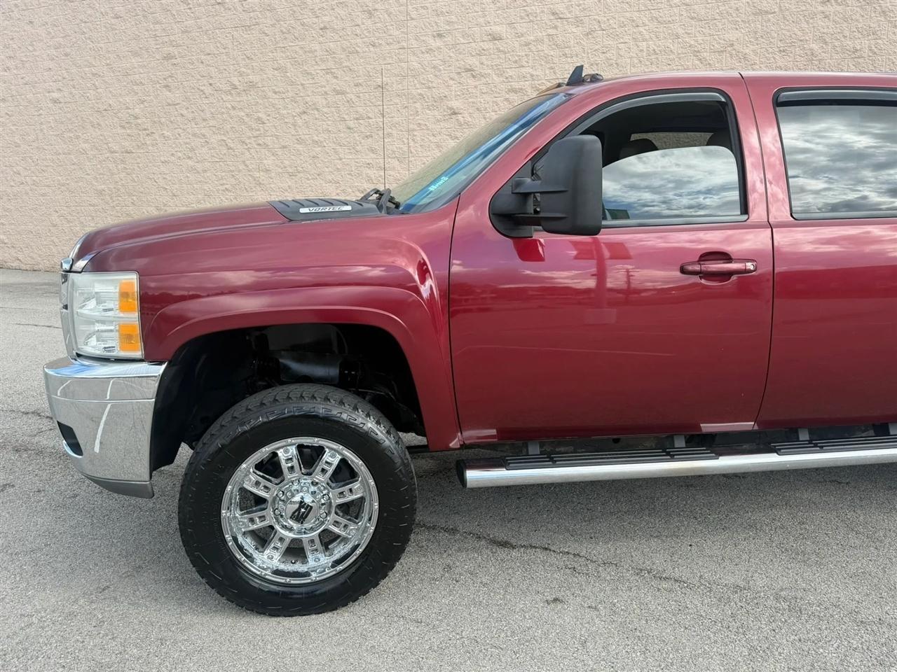 Chevrolet Silverado 2500HD 4WD Crew Cab 153.7" LTZ 2013