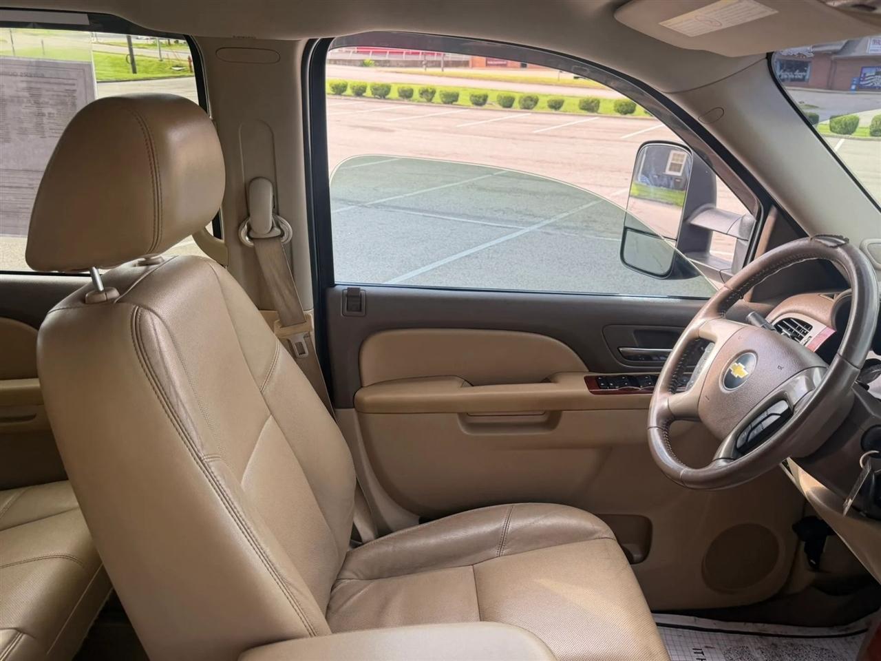 Chevrolet Silverado 2500HD 4WD Crew Cab 153.7" LTZ 2013