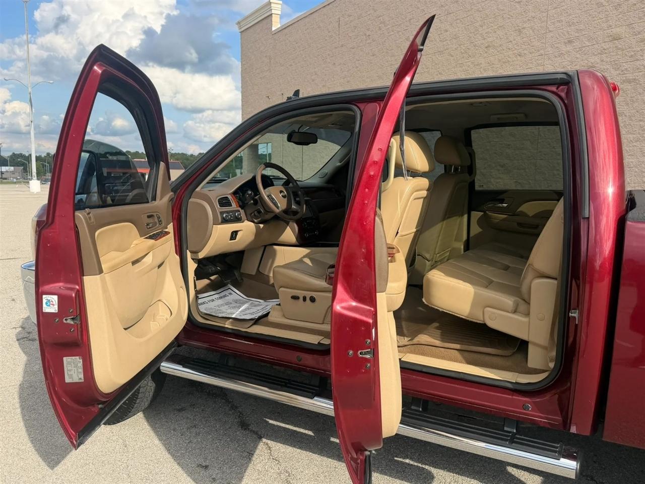 Chevrolet Silverado 2500HD 4WD Crew Cab 153.7" LTZ 2013