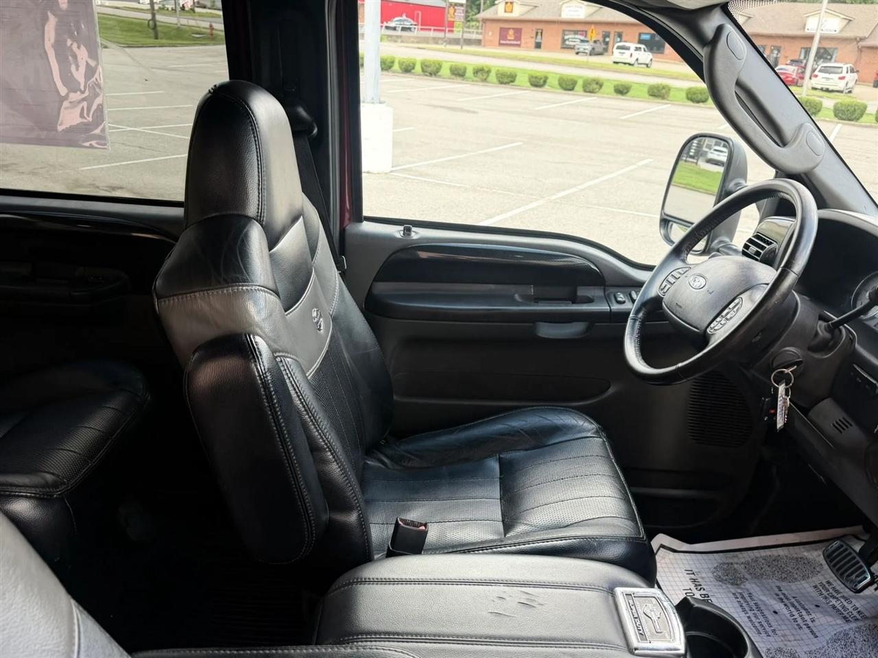Ford Super Duty F-250 Crew Cab 156" Harley-Davidson 4WD 2006