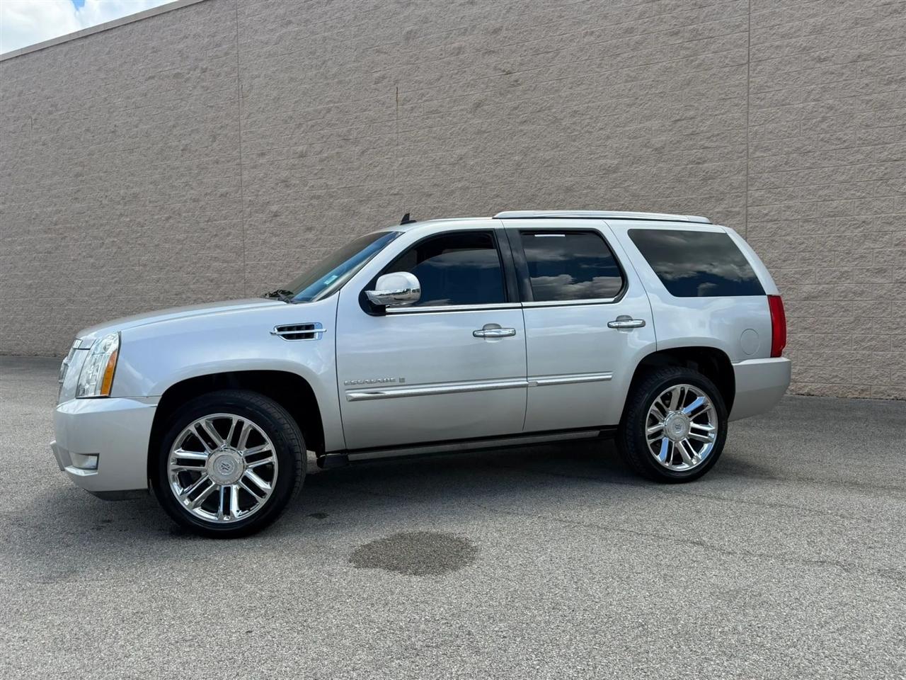 Cadillac Escalade AWD 4dr Platinum Edition 2013