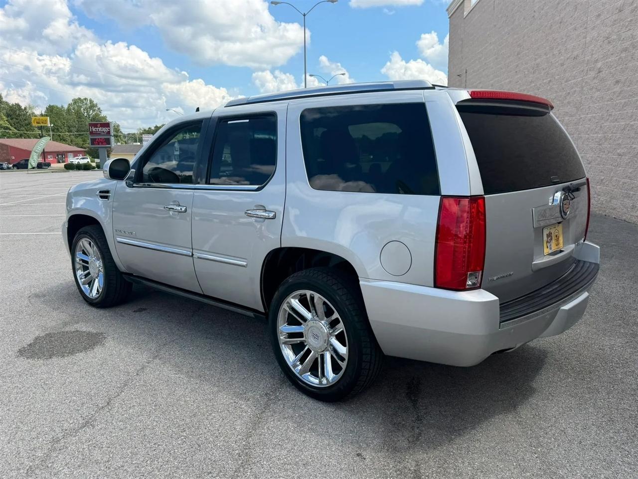 Cadillac Escalade AWD 4dr Platinum Edition 2013