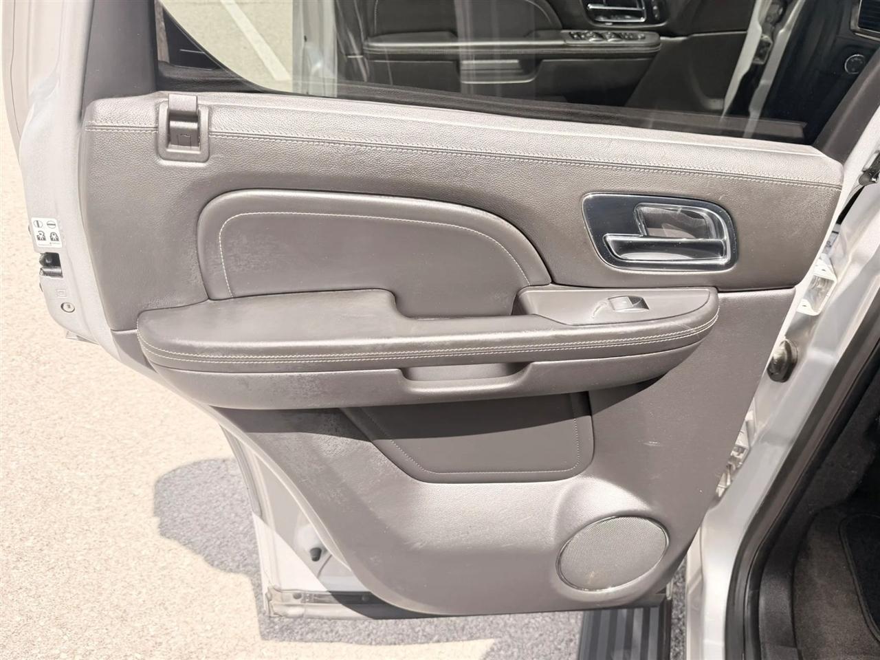 Cadillac Escalade AWD 4dr Platinum Edition 2013