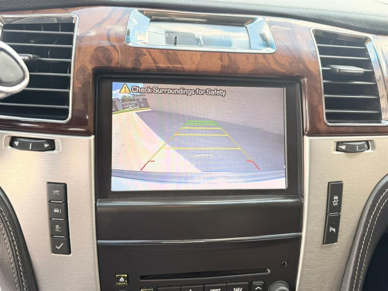 Cadillac Escalade AWD 4dr Platinum Edition 2013