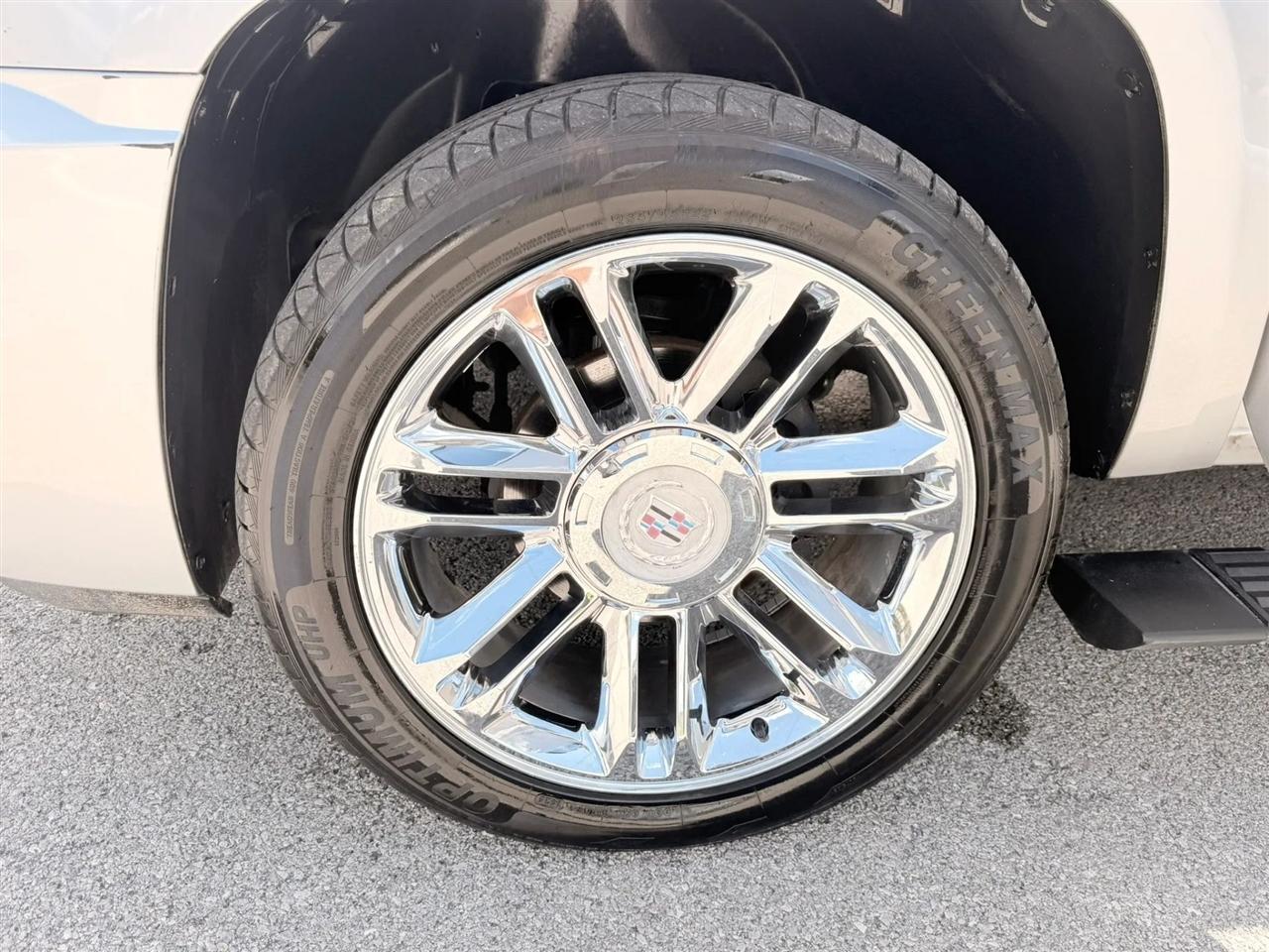 Cadillac Escalade AWD 4dr Platinum Edition 2013