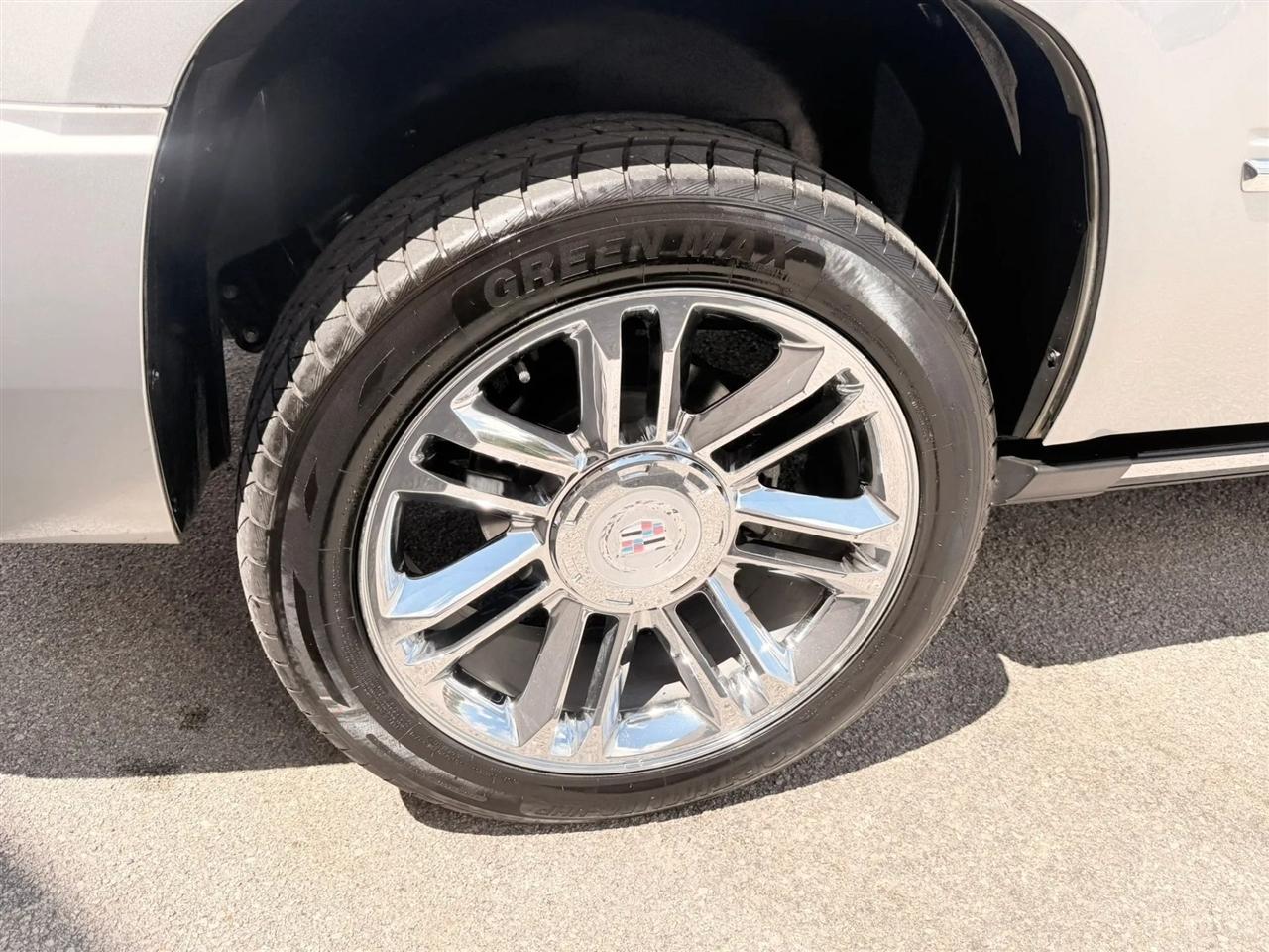 Cadillac Escalade AWD 4dr Platinum Edition 2013