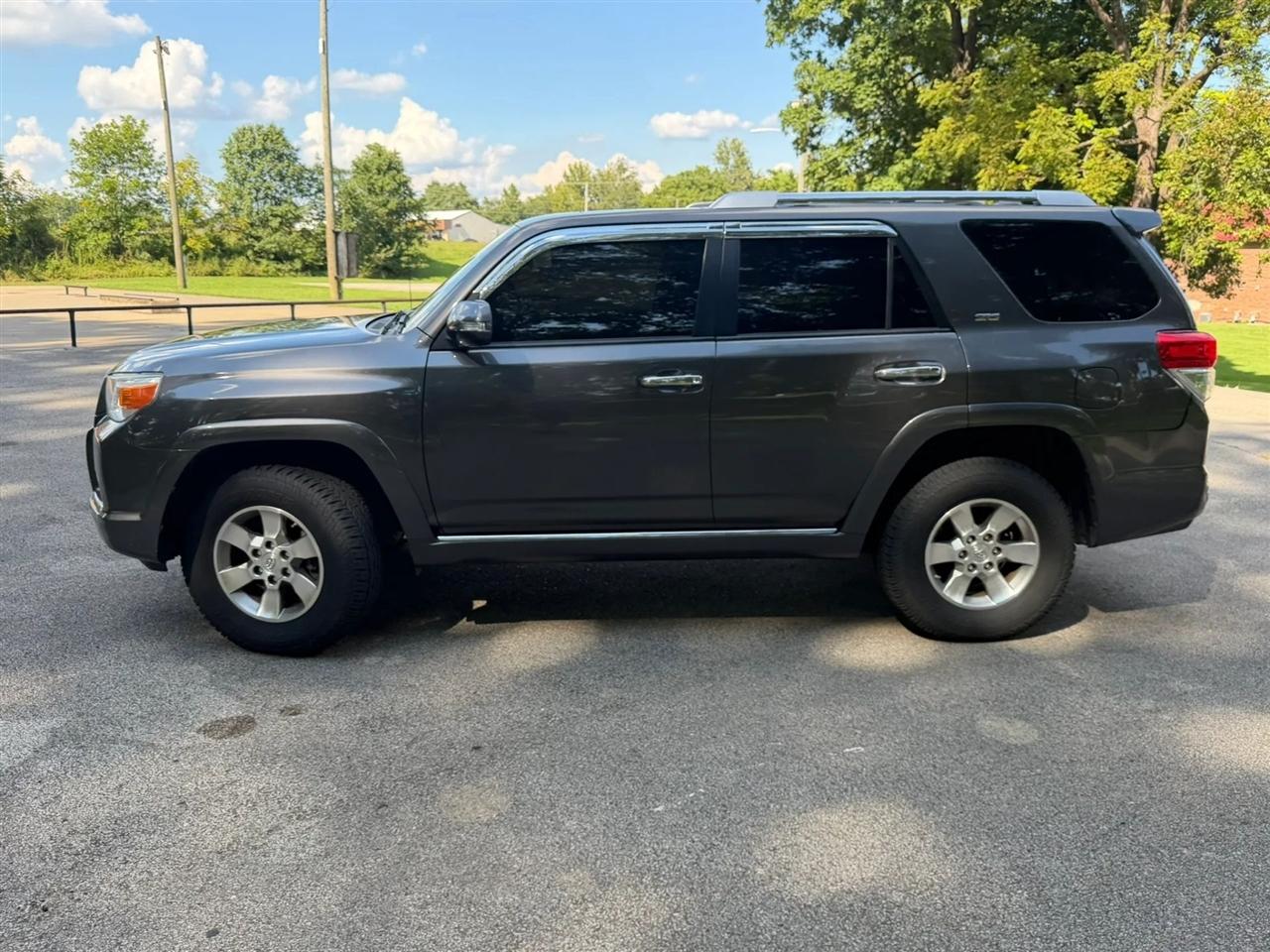 Toyota 4Runner 4WD 4dr V6 Limited (Natl) 2012
