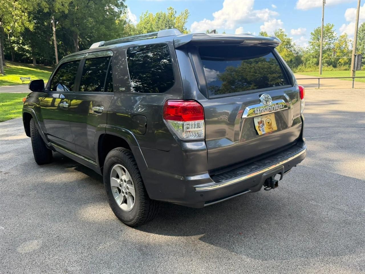 Toyota 4Runner 4WD 4dr V6 Limited (Natl) 2012