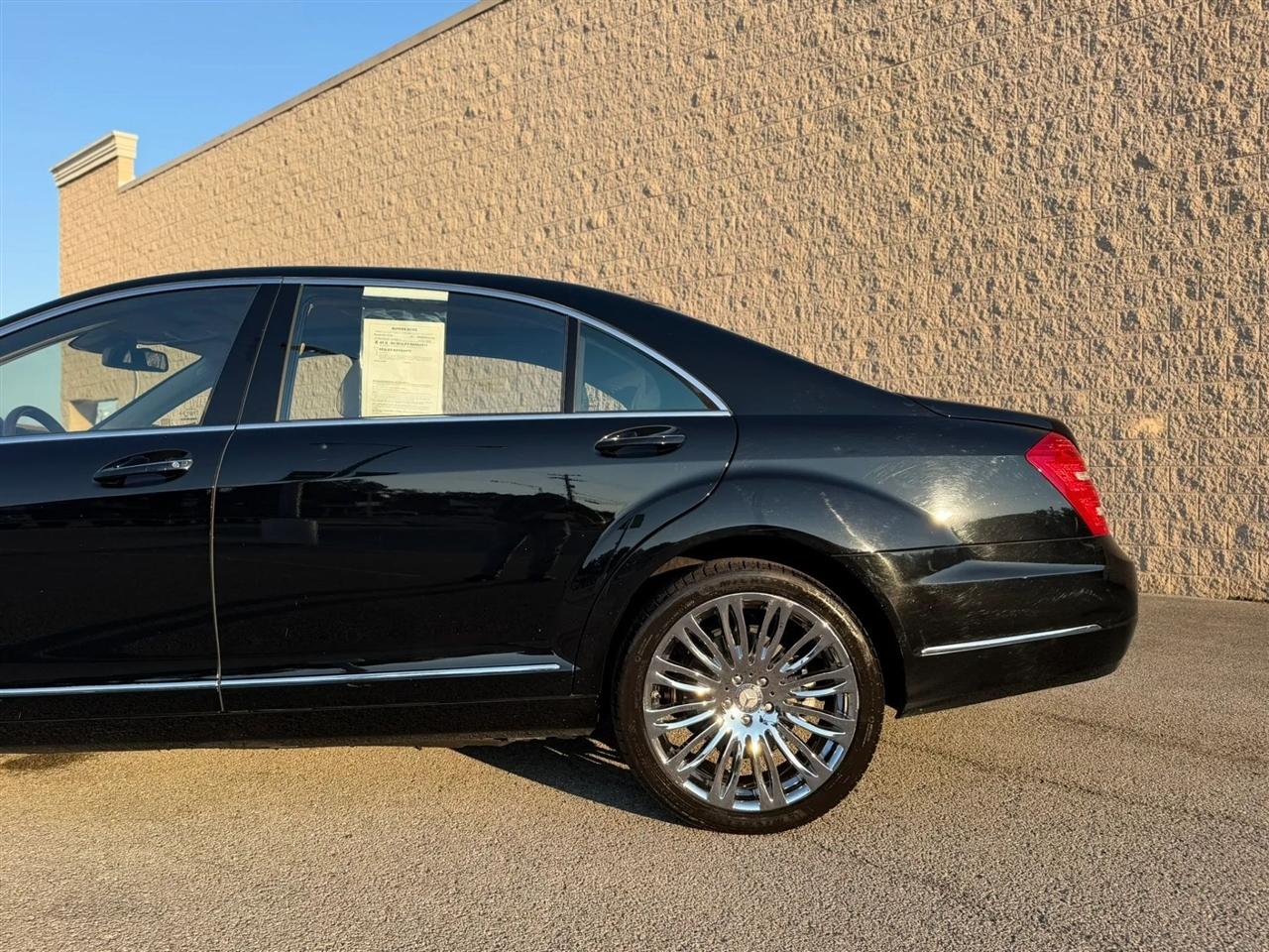 Mercedes-Benz S-Class 4dr Sdn S 550 4MATIC 2013