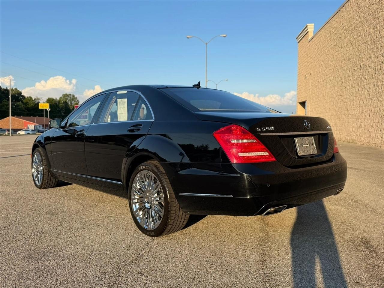 Mercedes-Benz S-Class 4dr Sdn S 550 4MATIC 2013
